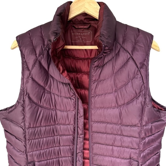 Bernardo Goose Down Burgundy Puffer Quilted Vest, Medium - Picture 2 of 6